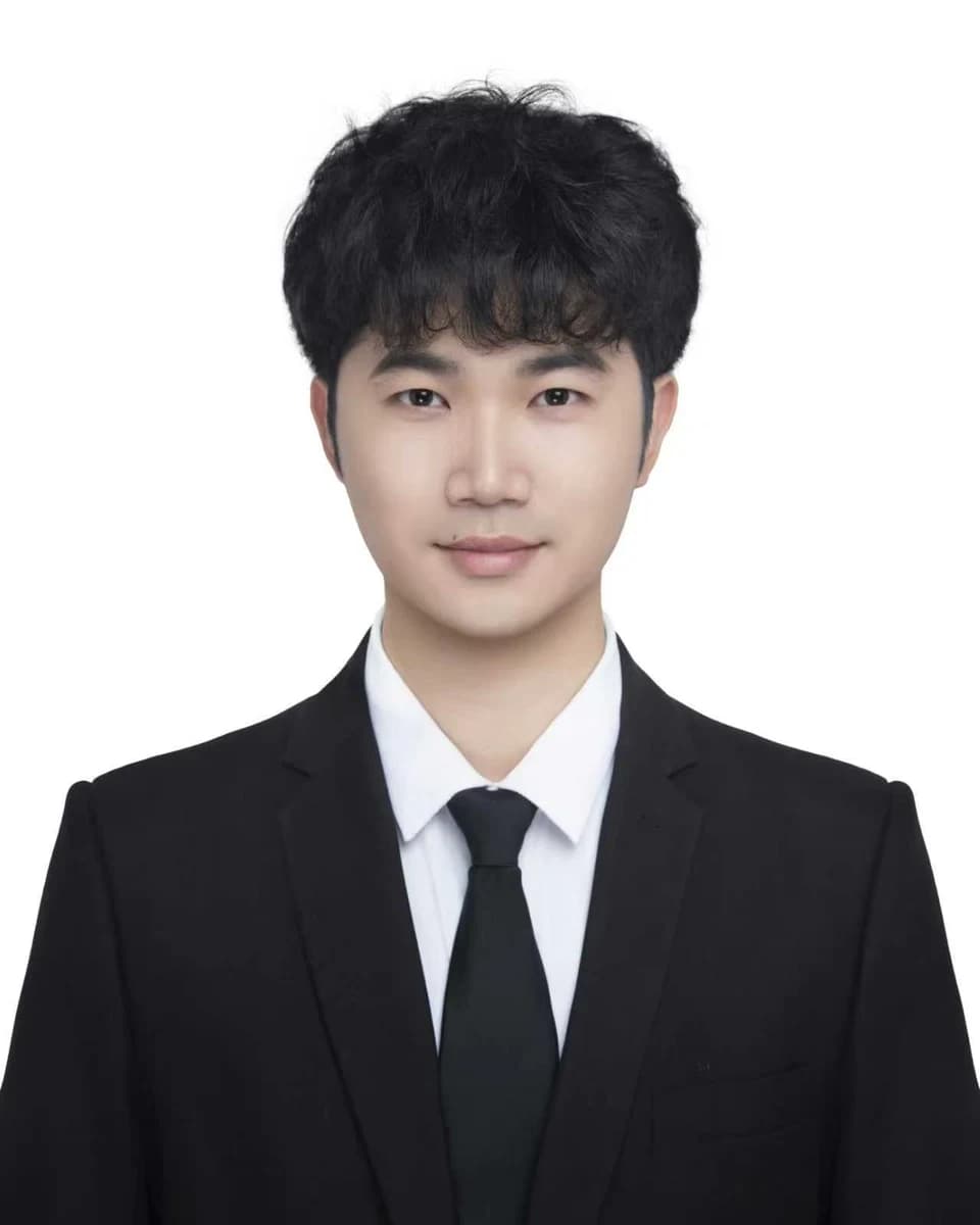 Portrait of Yaodong Liu